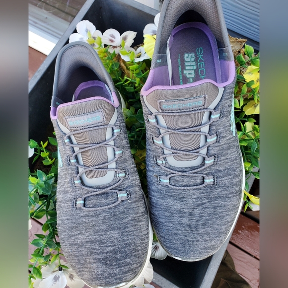 Skechers Women's Hands Free Slip-ins - Picture 3 of 7